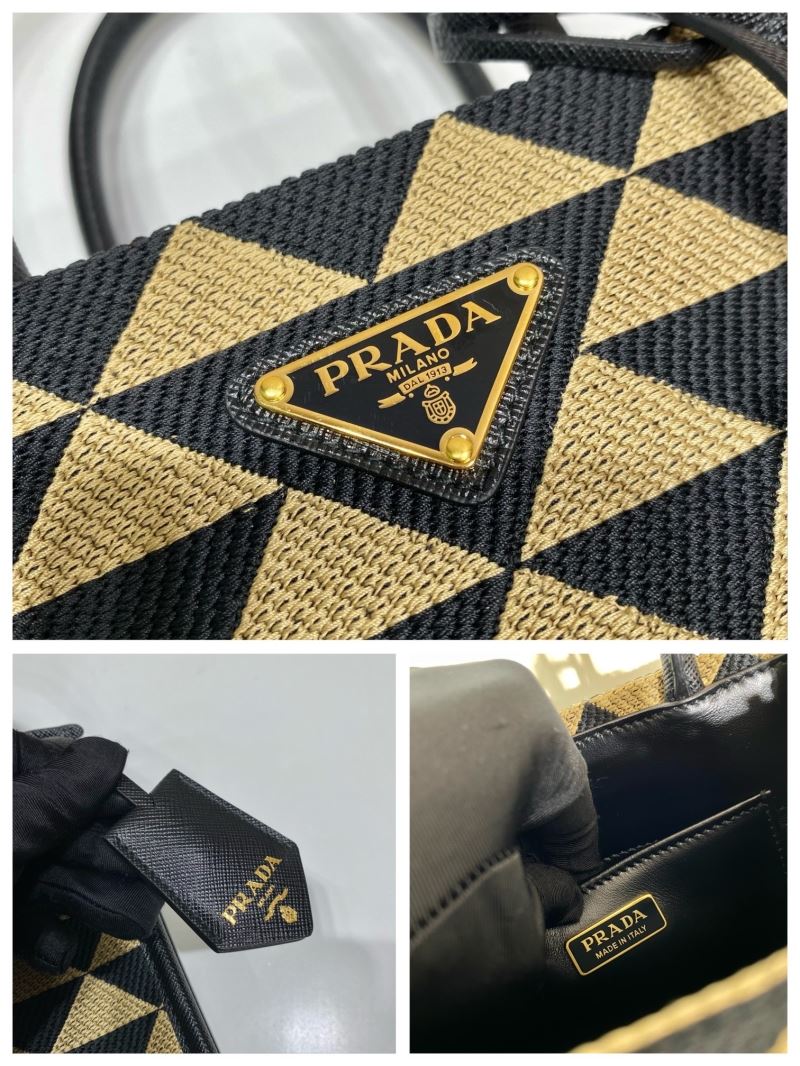 Pra*a tote bags